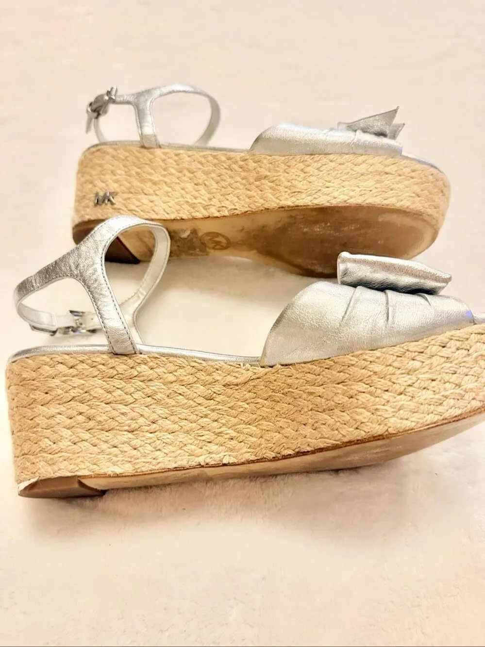 Michael Kors Silver Metallic Leather Bow Espadrille Wedge Sandals Size 8 (EU 38)